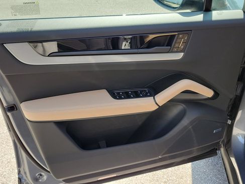 New 2026 Porsche Cayenne Coupe AWD/4WD image 24