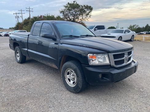 Used 2010 Dodge Dakota ST AWD/4WD image 10