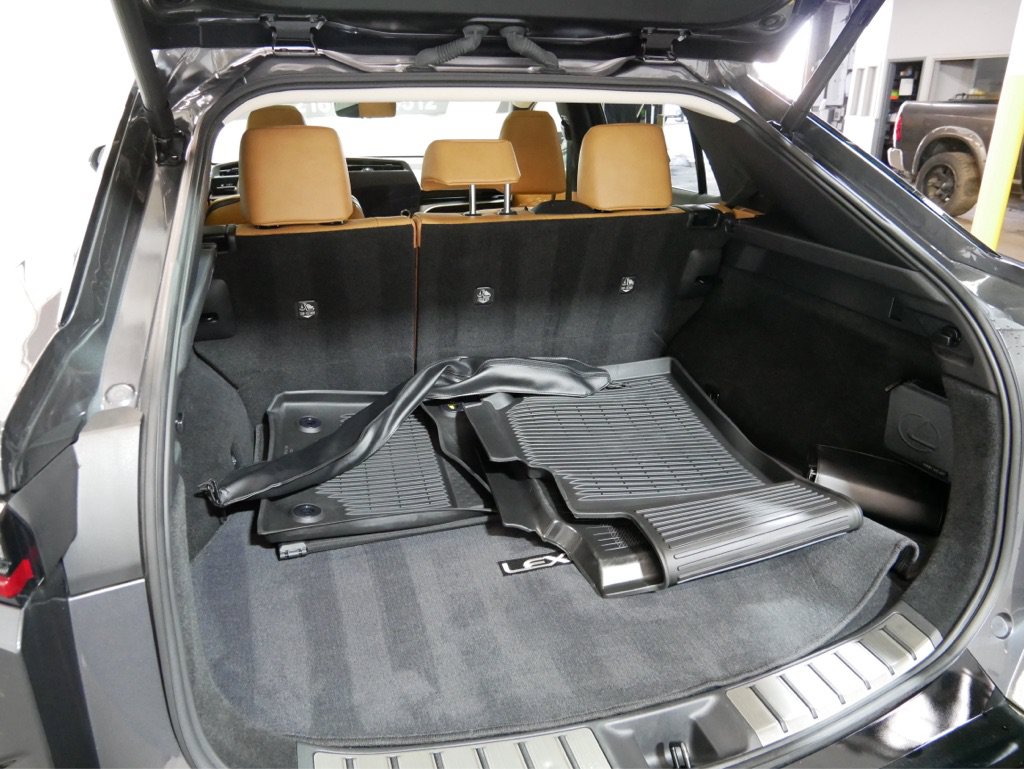 Used 2023 Lexus RZ 450e Premium w/ Technology Package AWD/4WD image 30