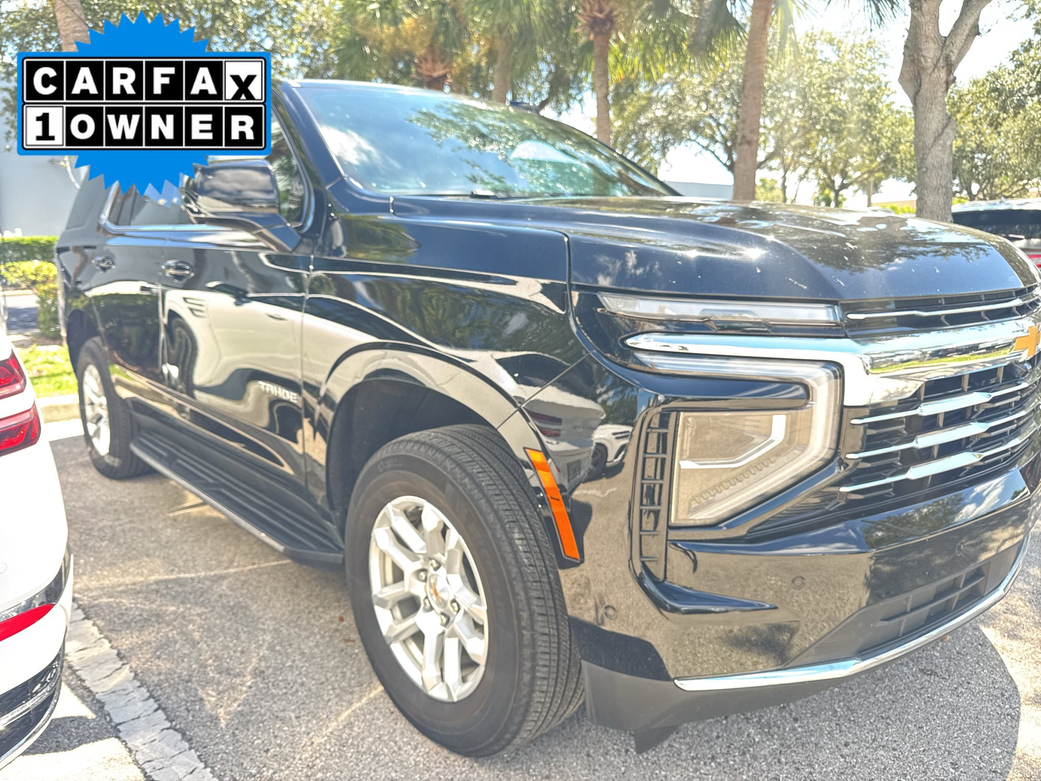 Used 2025 Chevrolet Tahoe LT RWD image 1