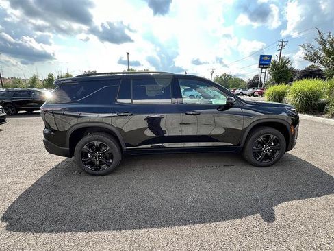 New 2027 Chevrolet Traverse LT w/ Midnight/Sport Edition AWD/4WD image 7