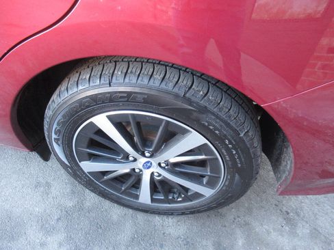 Used 2019 Subaru Impreza 2.0i Premium image 14