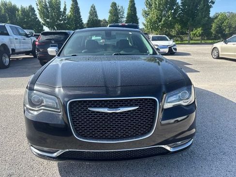 Used 2017 Chrysler 300 C AWD/4WD image 2