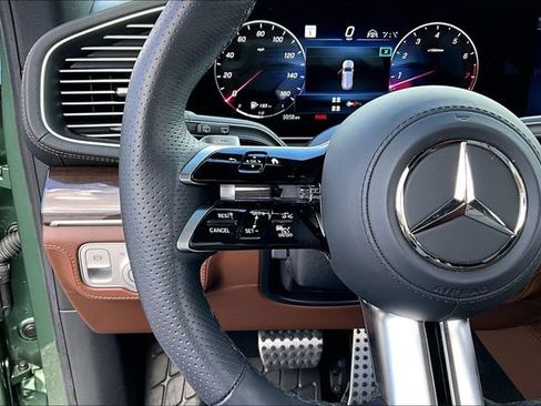 Certified 2025 Mercedes-Benz GLS 580 4MATIC image 10