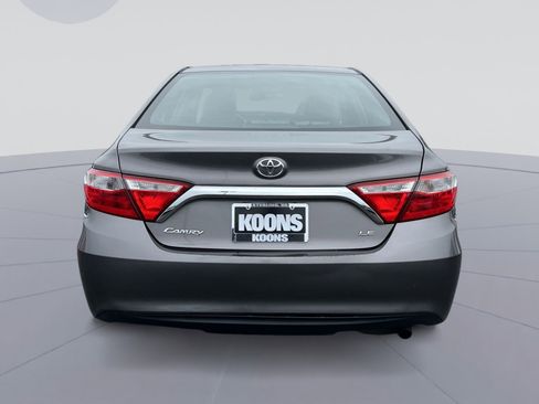 Used 2017 Toyota Camry LE FWD image 15