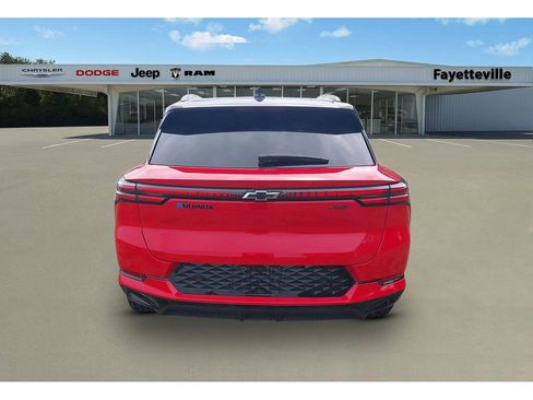 Used 2025 Chevrolet Equinox EV RS image 4