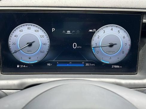 Certified 2023 Hyundai Tucson Limited w/ Cargo Package FWD image 29