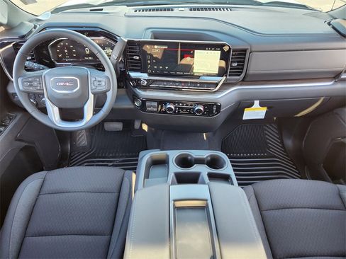 Used 2026 GMC Sierra 1500 Elevation image 9
