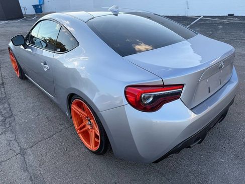 Used 2019 Toyota 86 image 8