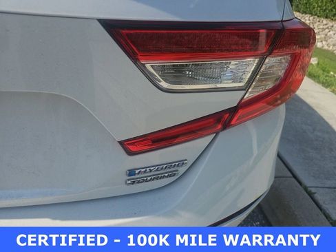 Used 2021 Honda Accord Touring image 6