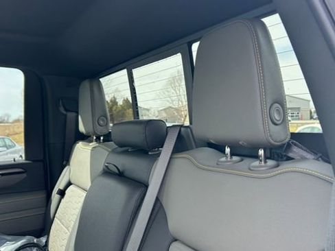 New 2026 Chevrolet Silverado 2500 ZR2 image 33