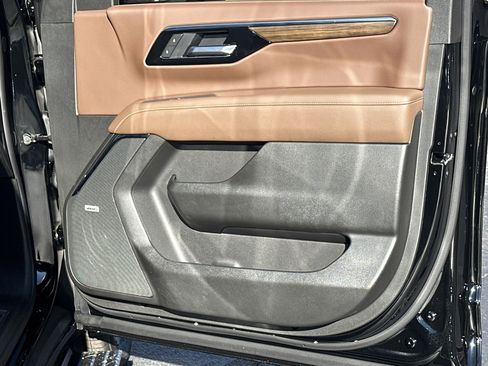 New 2026 Chevrolet Tahoe High Country image 14