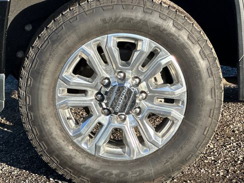 Used 2020 GMC Sierra 3500 Denali w/ Denali Ultimate Package image 44