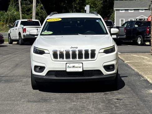 Used 2020 Jeep Cherokee Latitude Plus w/ Cold Weather Group AWD/4WD image 8