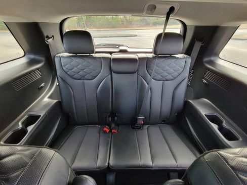 Used 2021 Hyundai Palisade Limited image 17