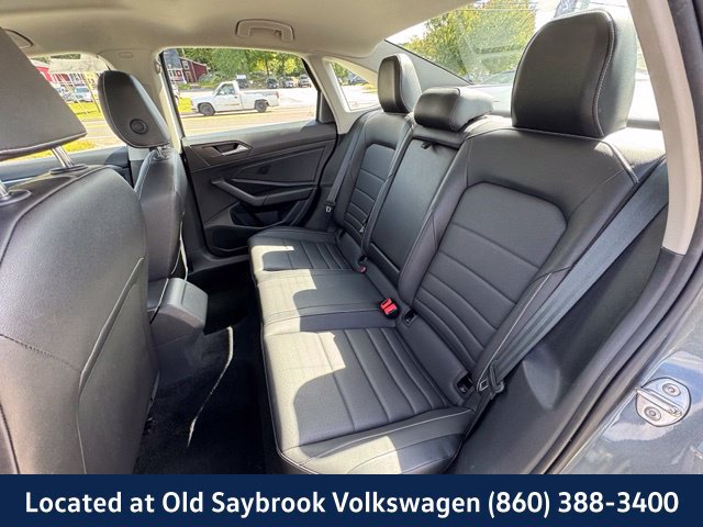 Certified 2024 Volkswagen Jetta SE FWD image 11