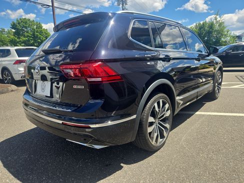 Used 2020 Volkswagen Tiguan SEL Premium R-Line w/ 3rd Row Seat Package AWD/4WD image 5