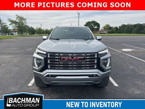 Used 2023 GMC Canyon Denali AWD/4WD image 3