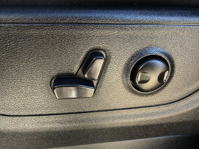 Used 2025 RAM 1500 Lone Star RWD image 25