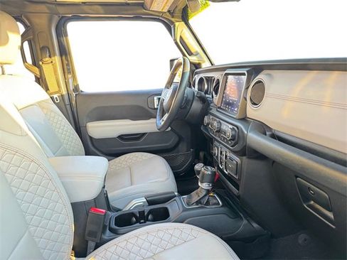 Certified 2021 Jeep Wrangler Unlimited Sahara image 23