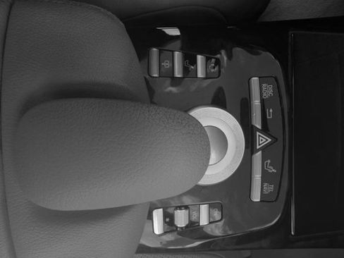 Used 2012 Mercedes-Benz S 550 image 24