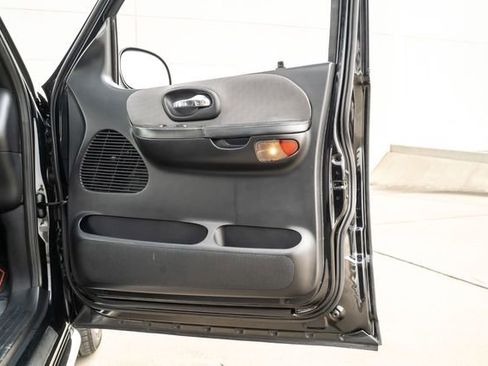 Used 2002 Ford F150 Harley-Davidson image 26