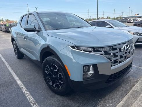 Used 2022 Hyundai Santa Cruz SEL FWD image 2