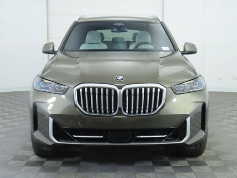 New 2026 BMW X5 sDrive40i w/ Climate Comfort Package image 2