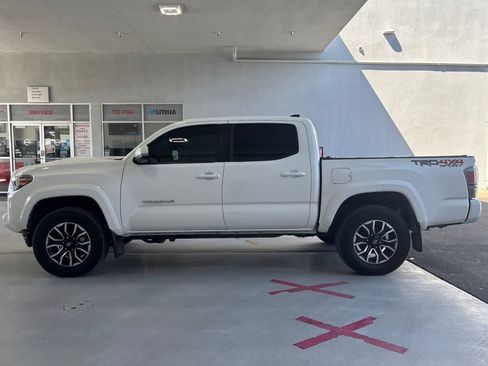 Used 2023 Toyota Tacoma TRD Sport w/ Advanced Technology Package AWD/4WD image 6