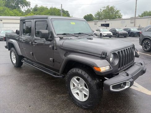 Used 2021 Jeep Gladiator Sport AWD/4WD image 1
