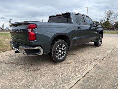 Used 2019 Chevrolet Silverado 1500 LT w/ Texas Edition AWD/4WD image 8