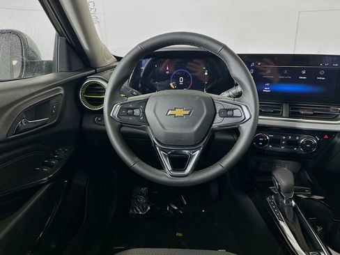 New 2026 Chevrolet Trax LT image 22