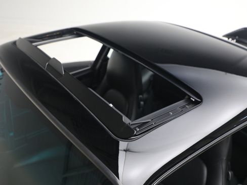 Used 1997 Porsche 911 Carrera image 23