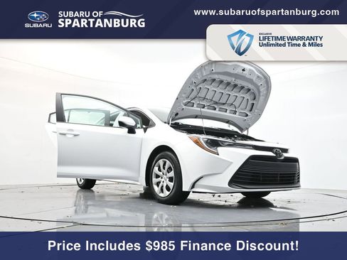 Used 2024 Toyota Corolla LE image 32