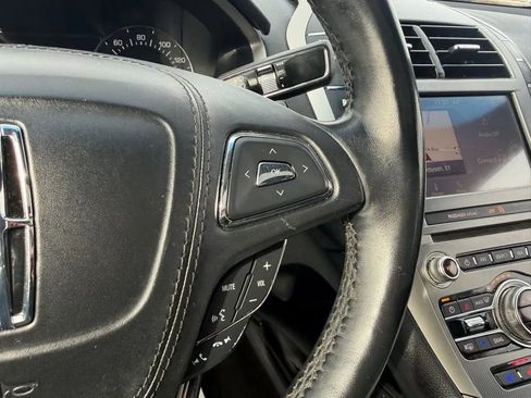 Used 2020 Lincoln MKZ Reserve w/ Elements Package image 17