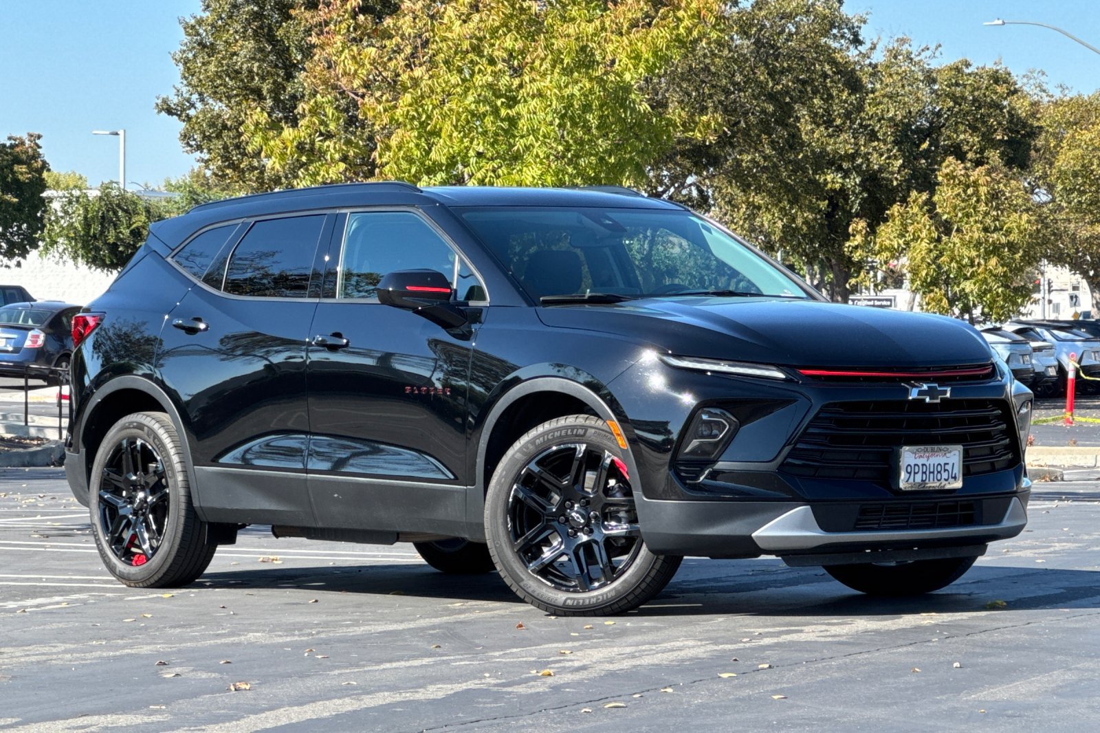 Used 2024 Chevrolet Blazer LT w/ Redline Edition FWD image 2