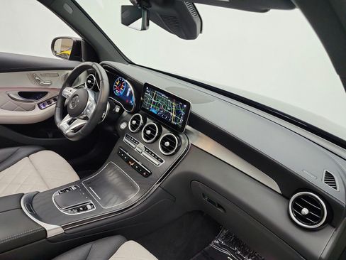 Certified 2021 Mercedes-Benz GLC 43 AMG 4MATIC image 19