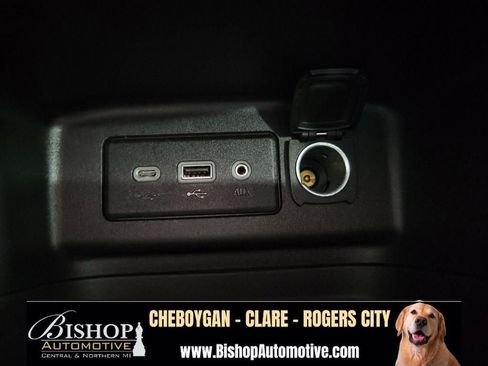 Used 2024 Chevrolet Equinox LT FWD image 28