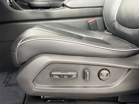 Used 2023 Honda Pilot Elite image 31