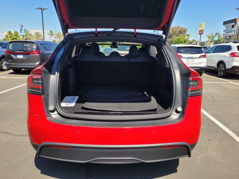 Used 2022 Tesla Model X AWD/4WD image 27