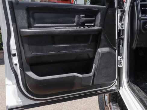 Used 2022 RAM 2500 Tradesman w/ Chrome Appearance Group image 15