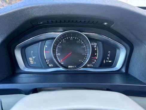 Used 2016 Volvo S60 T5 Premier image 4