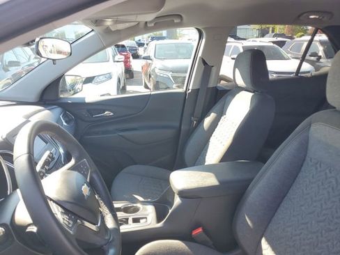 Certified 2024 Chevrolet Equinox LT FWD image 17