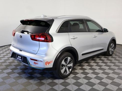 Used 2018 Kia Niro LX image 4