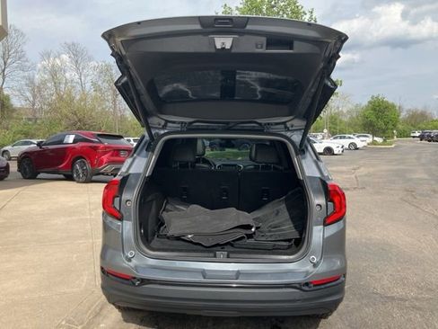 Used 2021 GMC Terrain SLT w/ Elevation Edition image 38