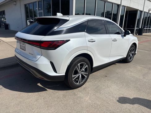 Used 2025 Lexus RX 350 Premium w/ Convenience Package FWD image 7