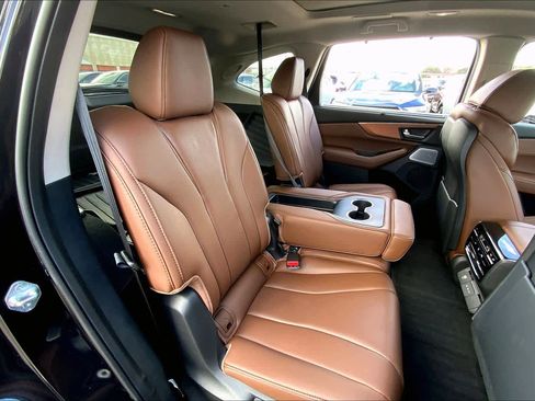 Used 2025 Acura MDX SH-AWD w/ Technology Package image 18