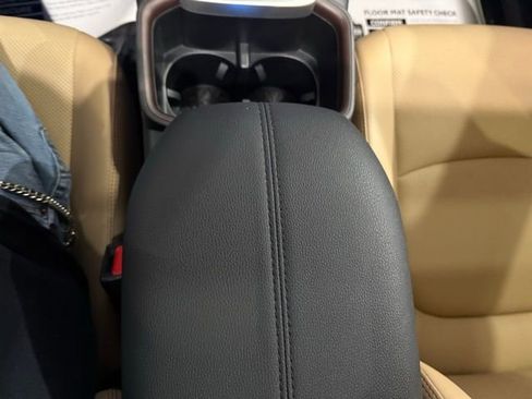 Used 2025 Toyota RAV4 Limited w/ Advanced Technology Package image 22