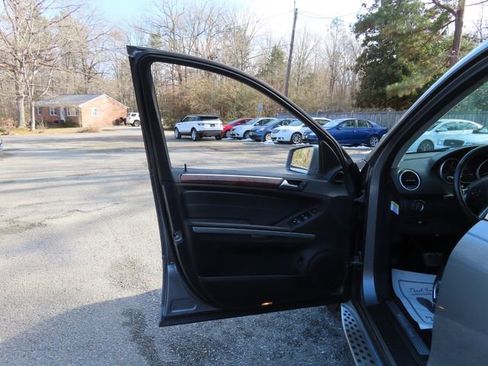 Used 2011 Mercedes-Benz ML 350 4MATIC image 17