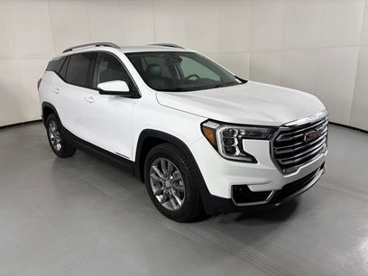 Used 2024 GMC Terrain SLT